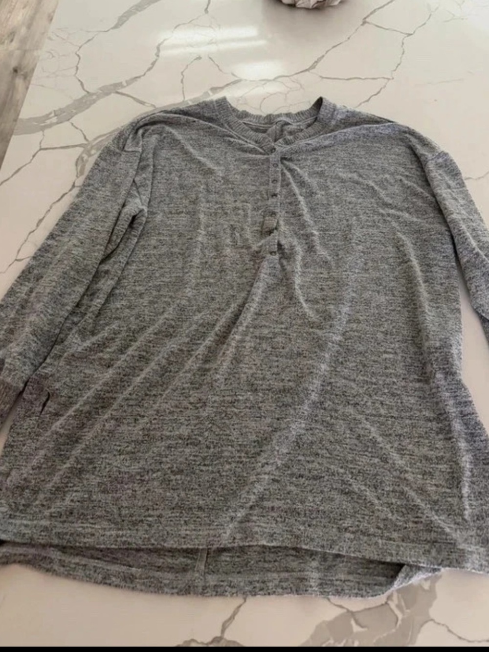 Abercrombie Grey Long-Sleeve Henley Knit Top - Women